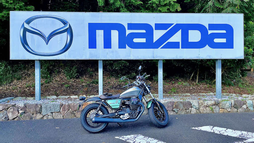 マツダ美祢自動車試験場のV9 Bobber Centenario