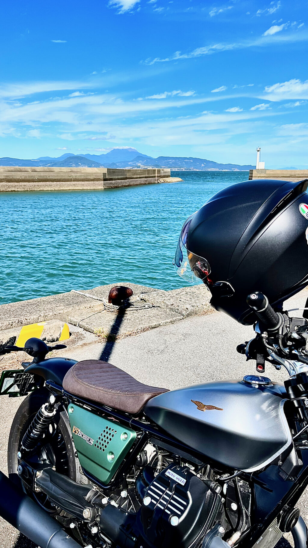 天草イルカセンターのV9 Bobber Centenario